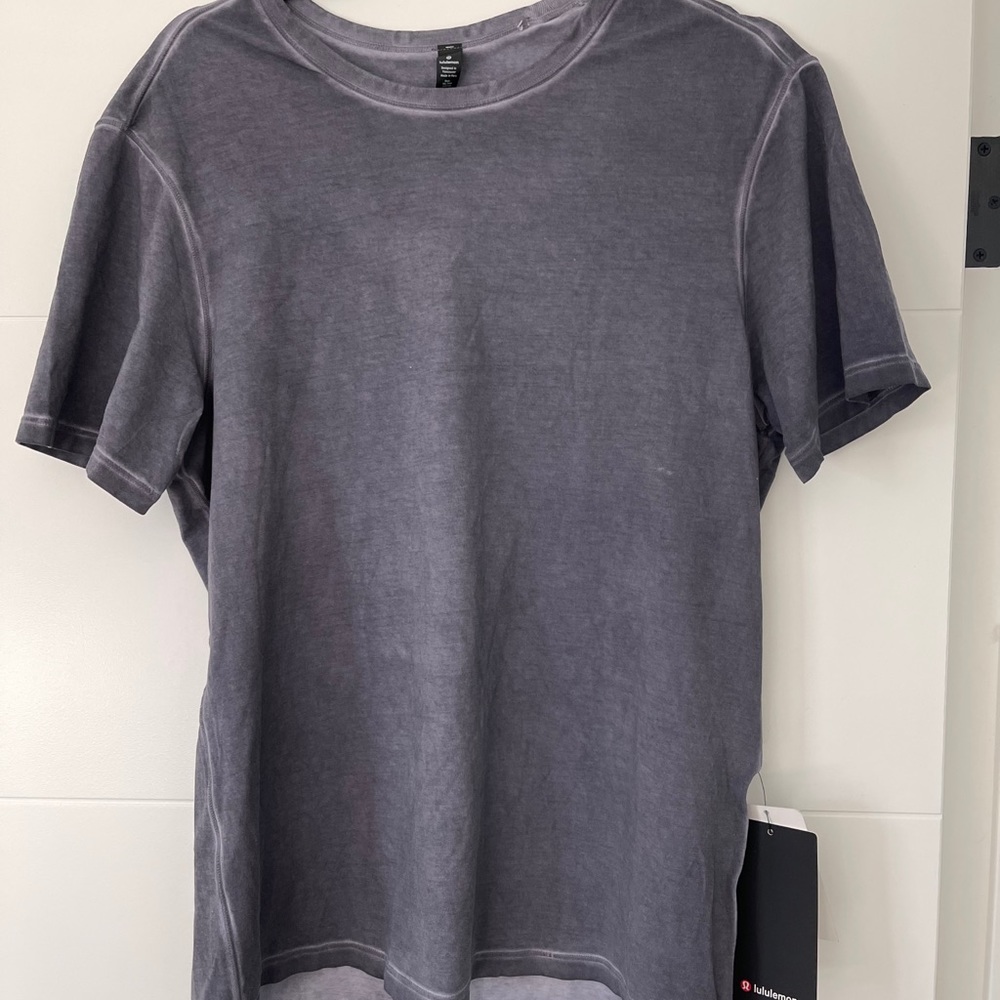 Men’s Lulu Lemon Tee